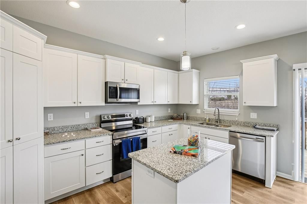 1207 NW Hilltop Lane — photo 11