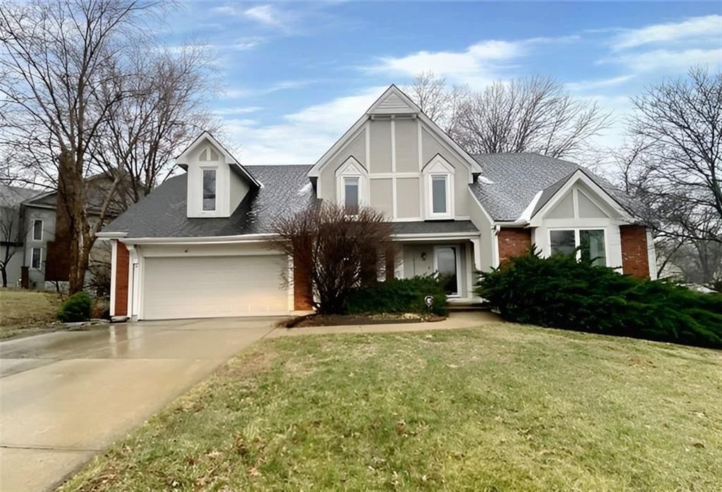 10631 W 109th Street, Overland Park, KS