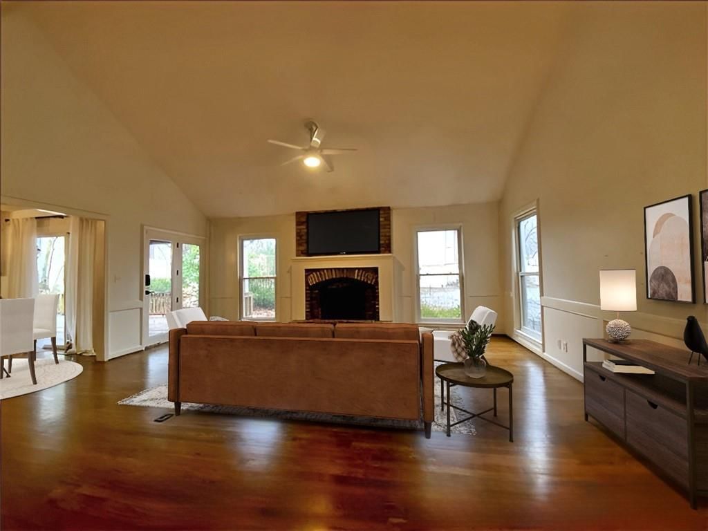 10631 W 109th Street — photo 3