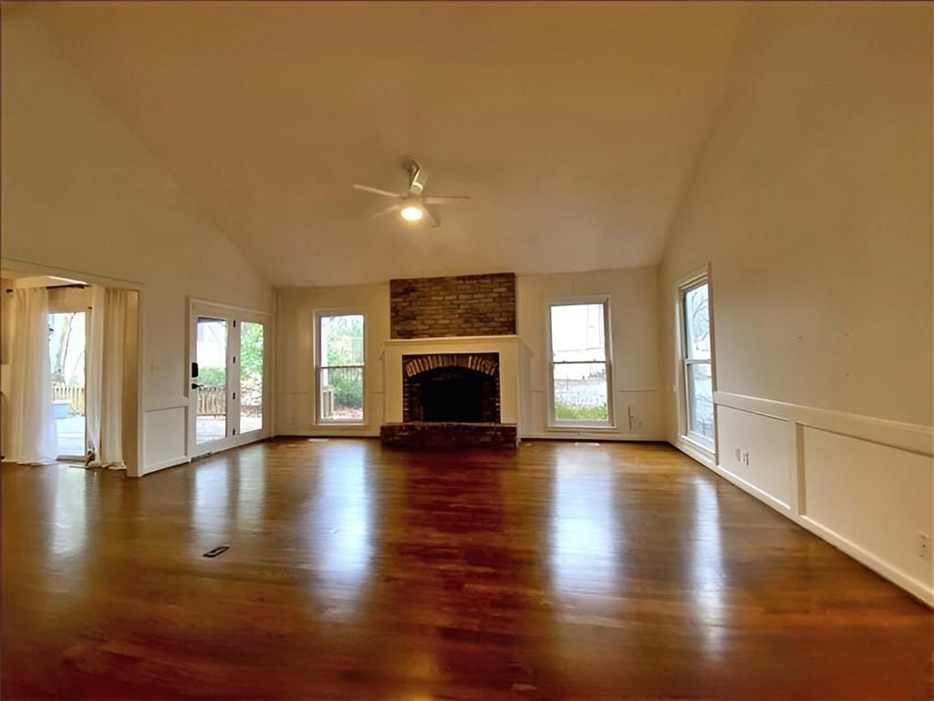 10631 W 109th Street — photo 4