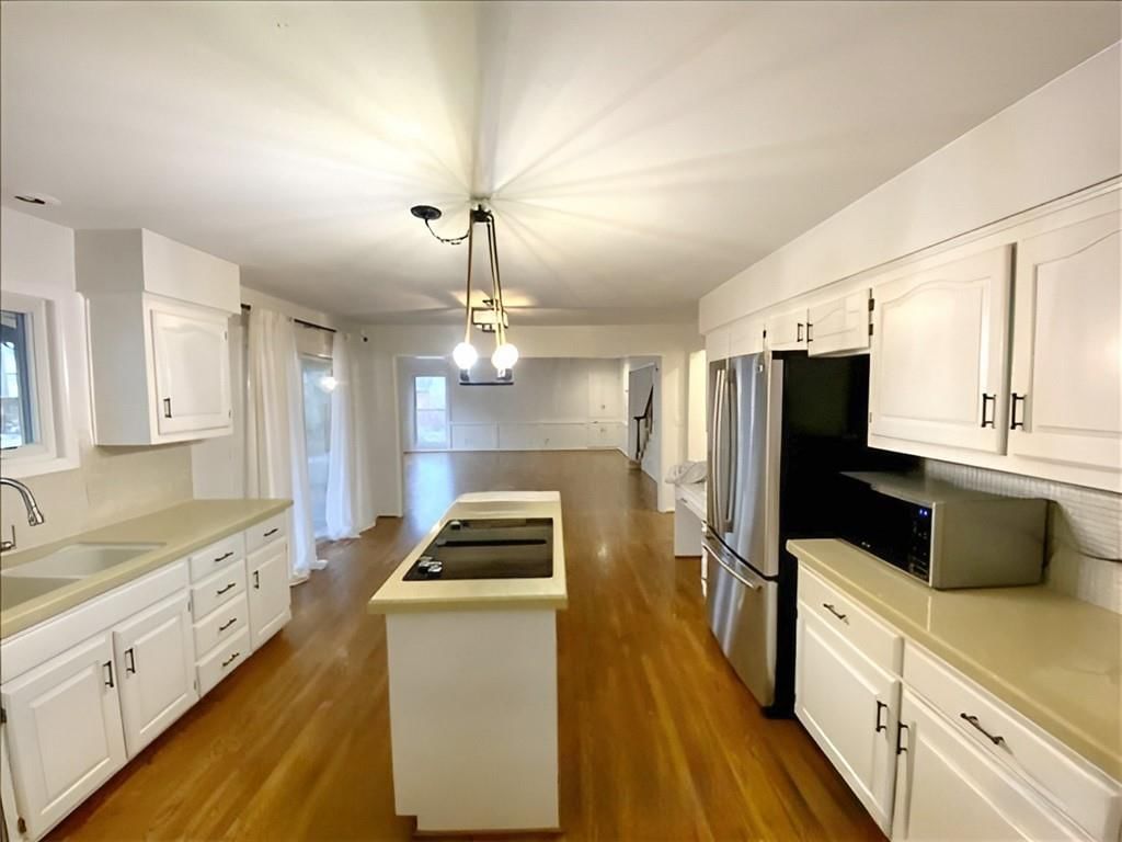 10631 W 109th Street — photo 9