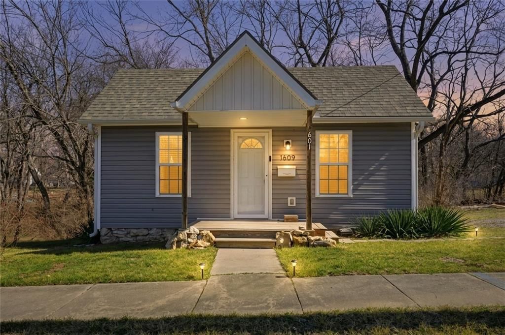 601 N Lexington Street, Harrisonville, MO