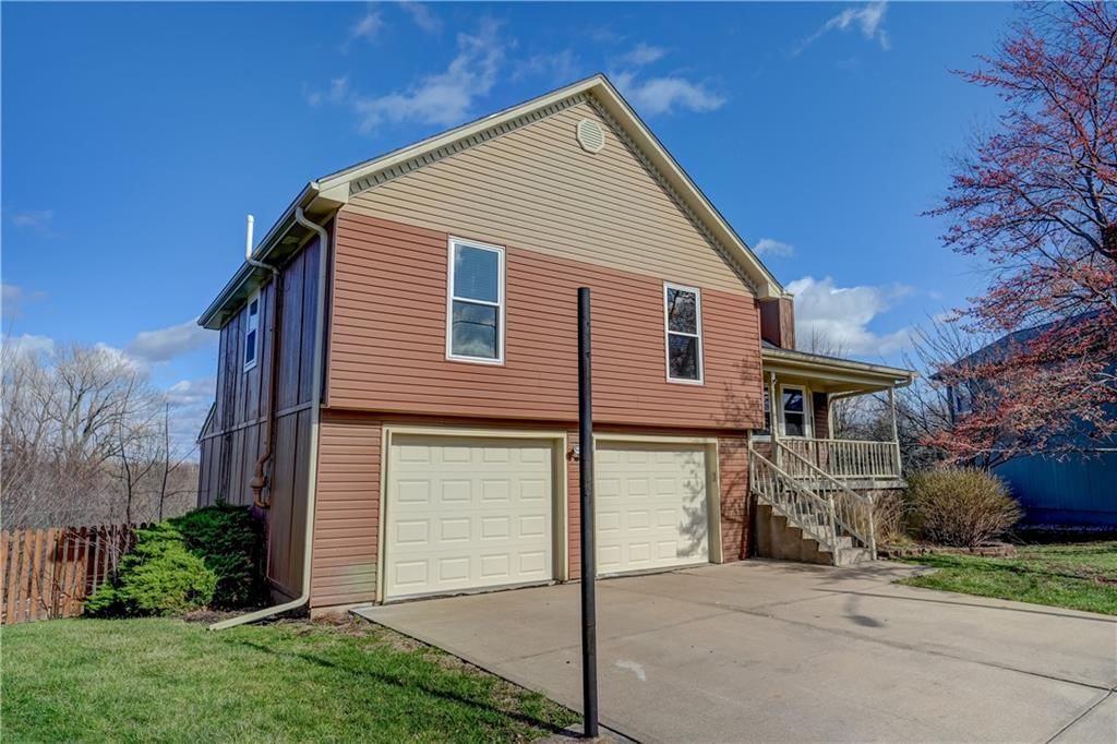 2501 NE Dale Hunter Trail — photo 5