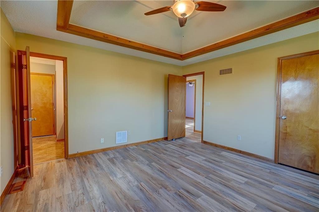 2501 NE Dale Hunter Trail — photo 32