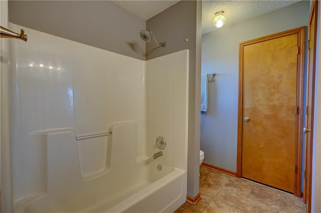 2501 NE Dale Hunter Trail — photo 34