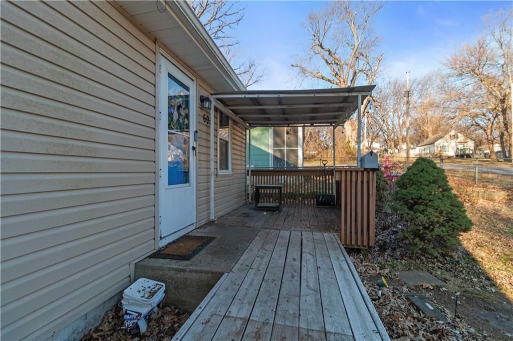 603 E Myrtle Street — photo 3