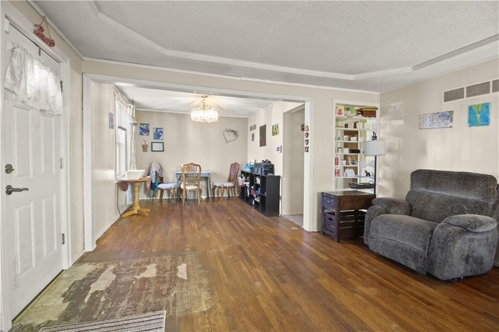 603 E Myrtle Street — photo 4