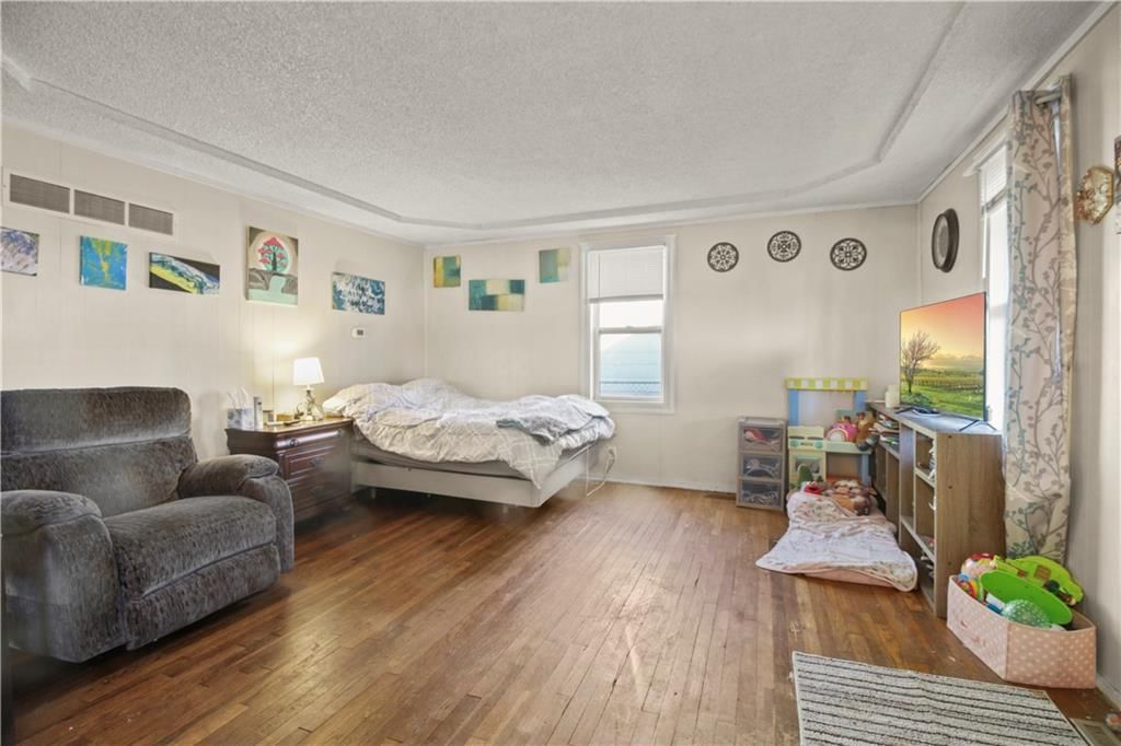 603 E Myrtle Street — photo 13