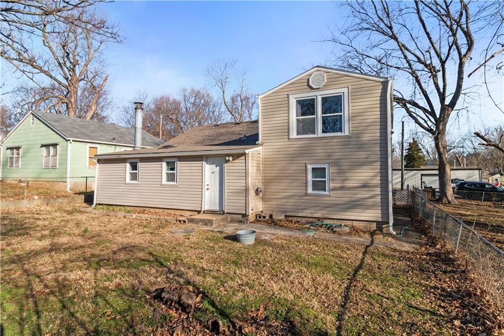 603 E Myrtle Street — photo 23