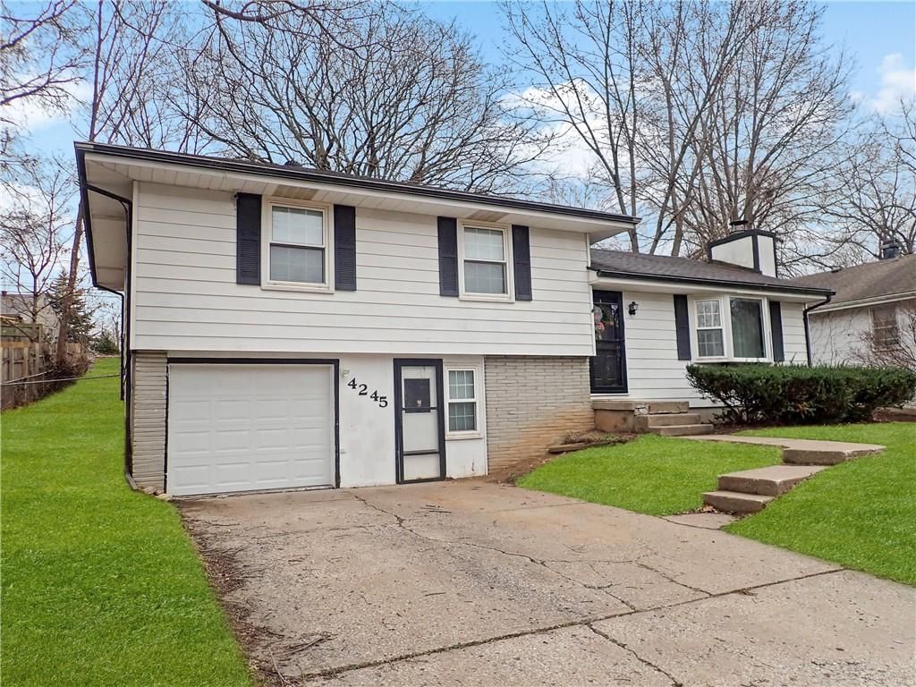 4245 N Lister Avenue — photo 2