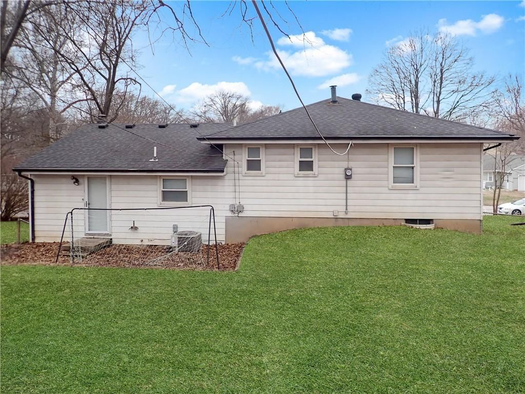 4245 N Lister Avenue — photo 5