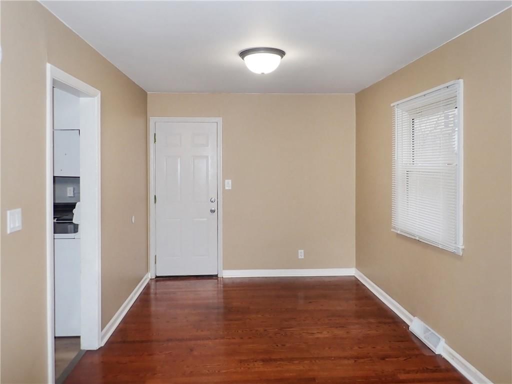 4245 N Lister Avenue — photo 8