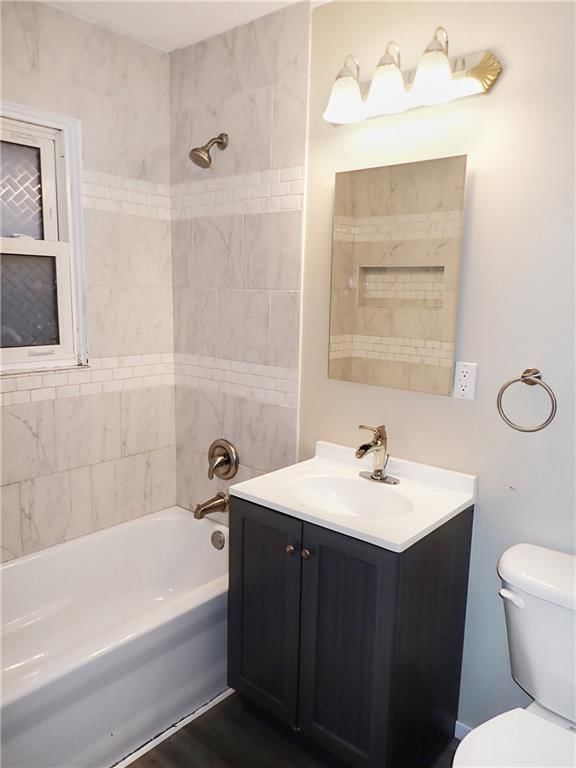 4245 N Lister Avenue — photo 13