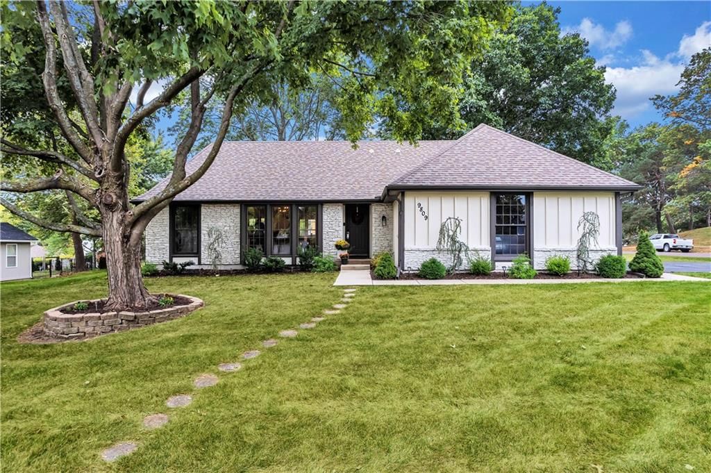9809 W 103rd Terrace, Overland Park, KS