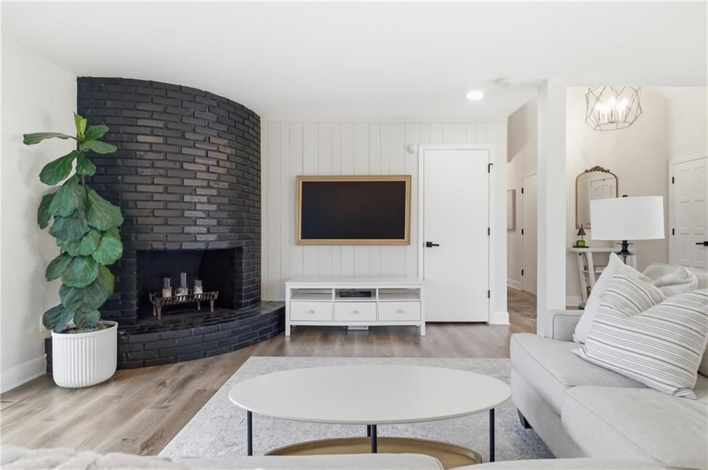 9809 W 103rd Terrace — photo 9