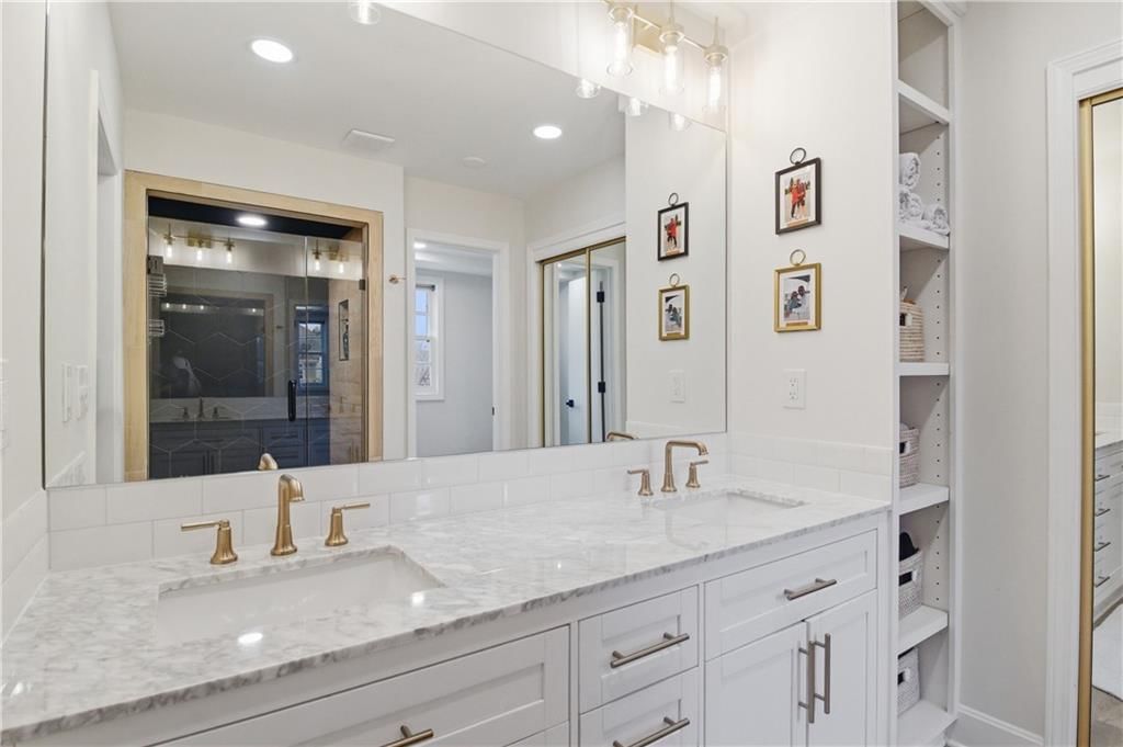 9809 W 103rd Terrace — photo 34