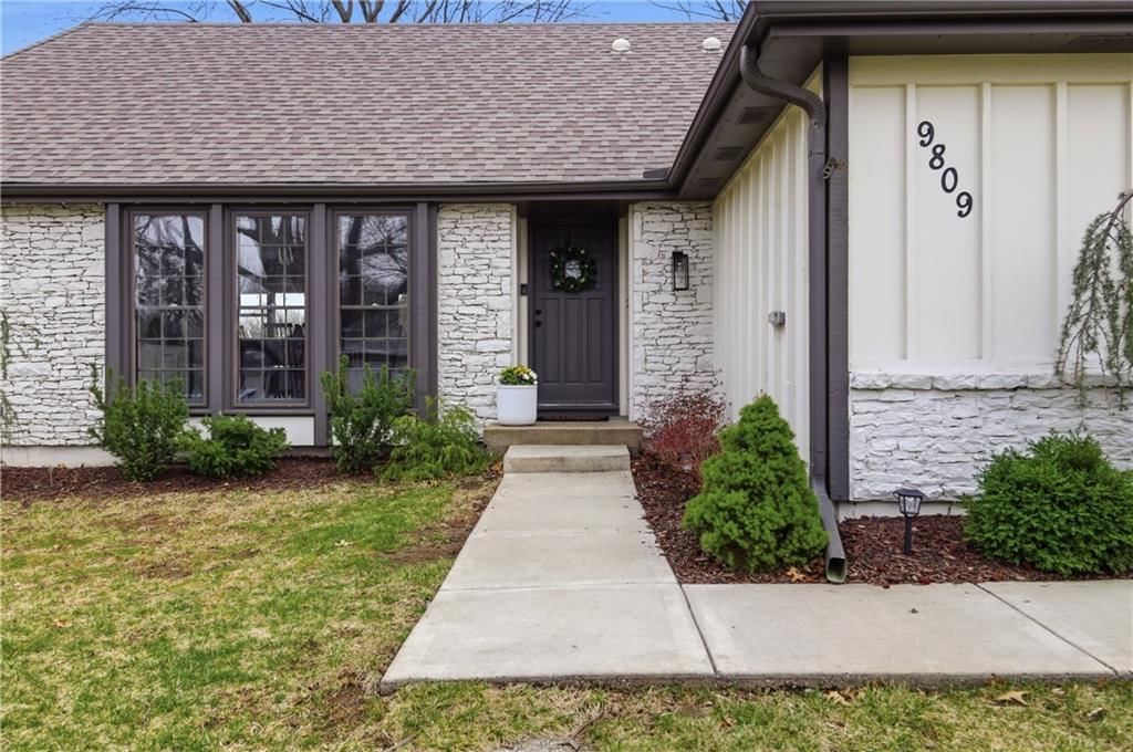 9809 W 103rd Terrace — photo 55