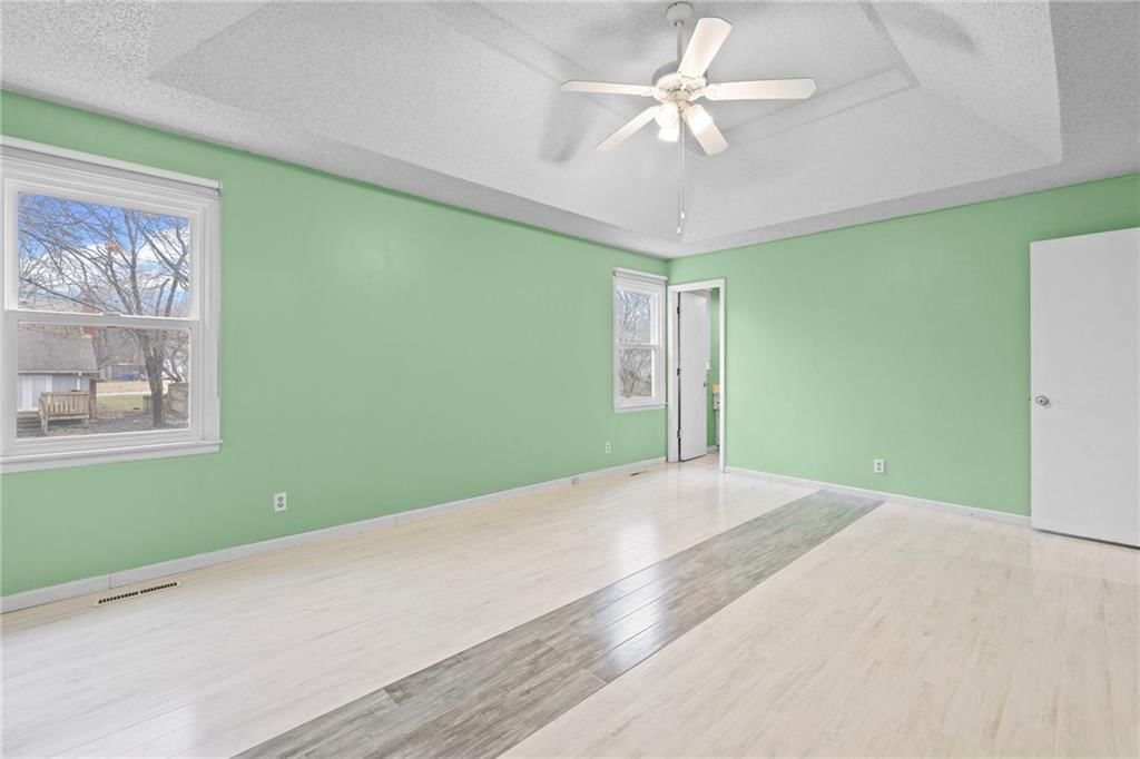 1818 E 152ND Terrace — photo 14