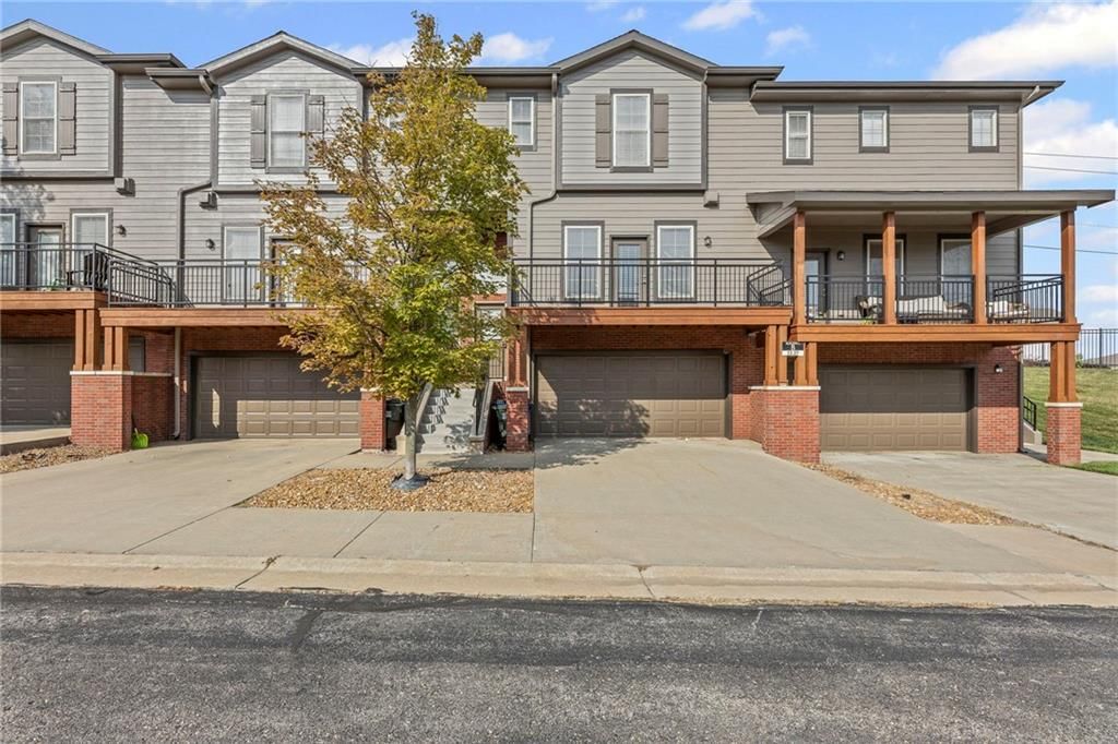 5245 Overland Drive, Lawrence, KS