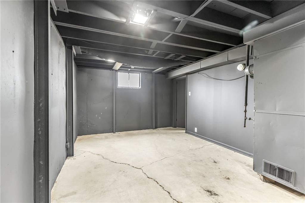 819 S Main Street — photo 18