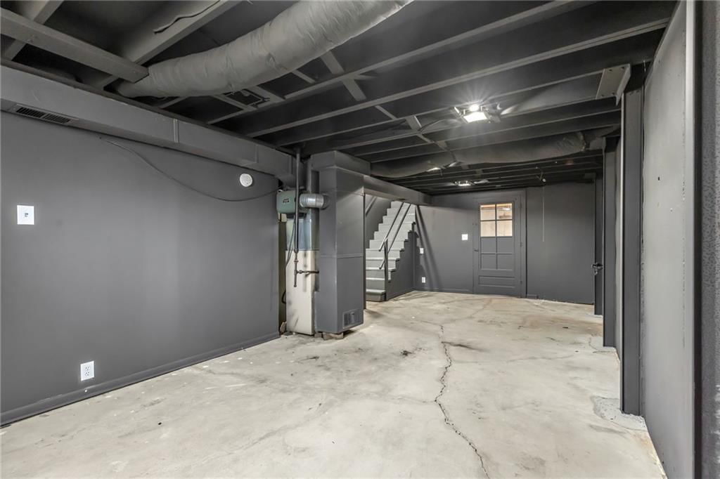 819 S Main Street — photo 19