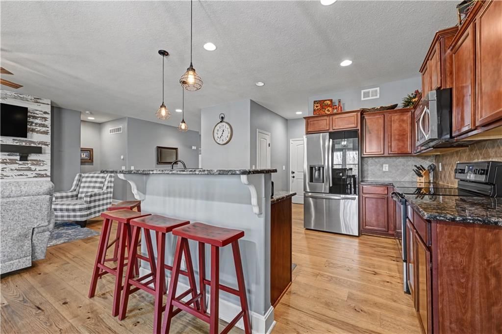 9022 Quill Street — photo 8