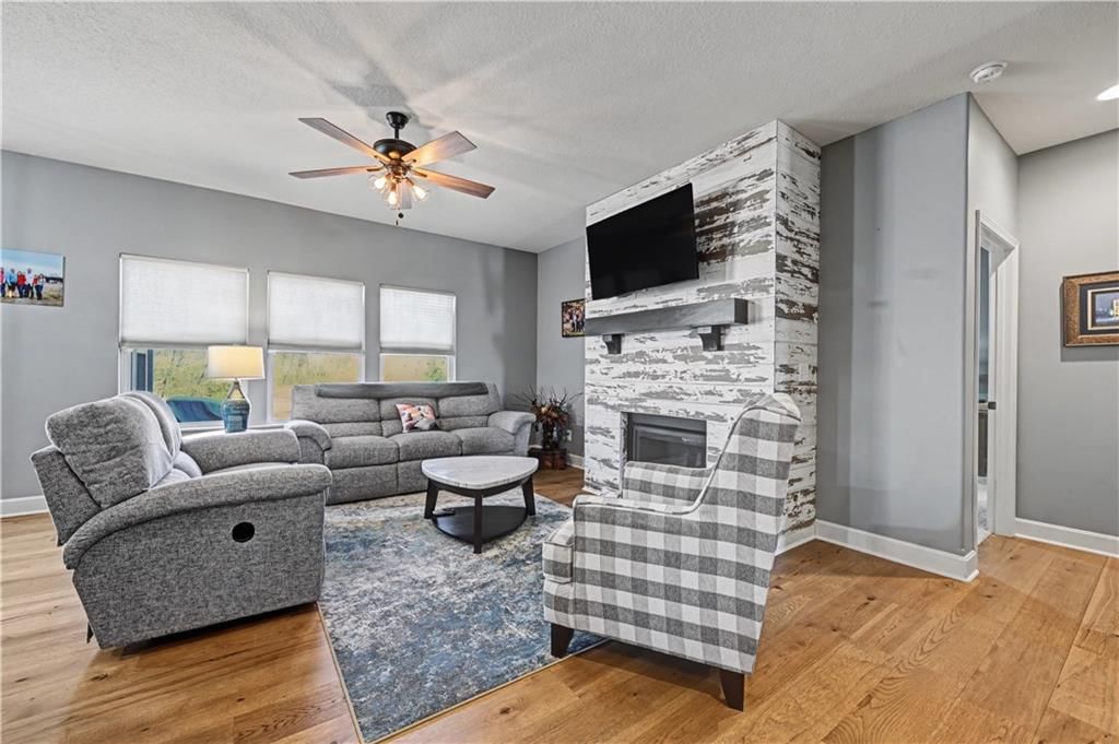 9022 Quill Street — photo 12
