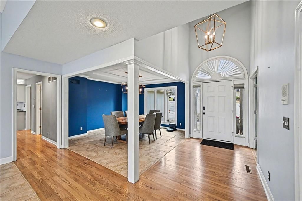 5529 Sleepy Hollow Drive — photo 5