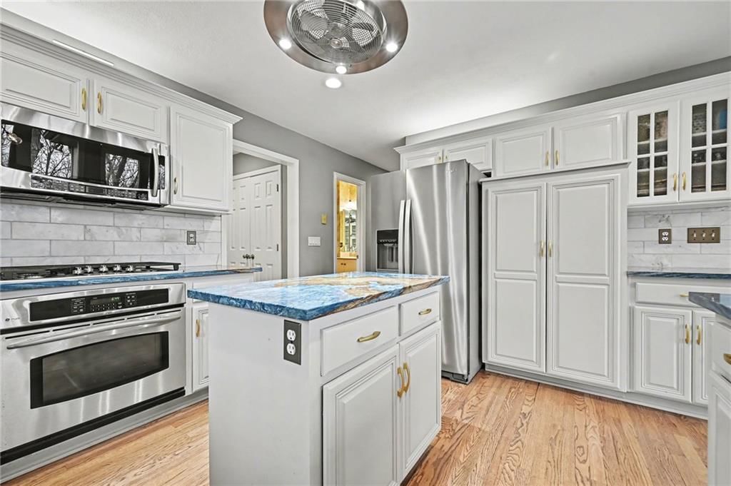 5529 Sleepy Hollow Drive — photo 14