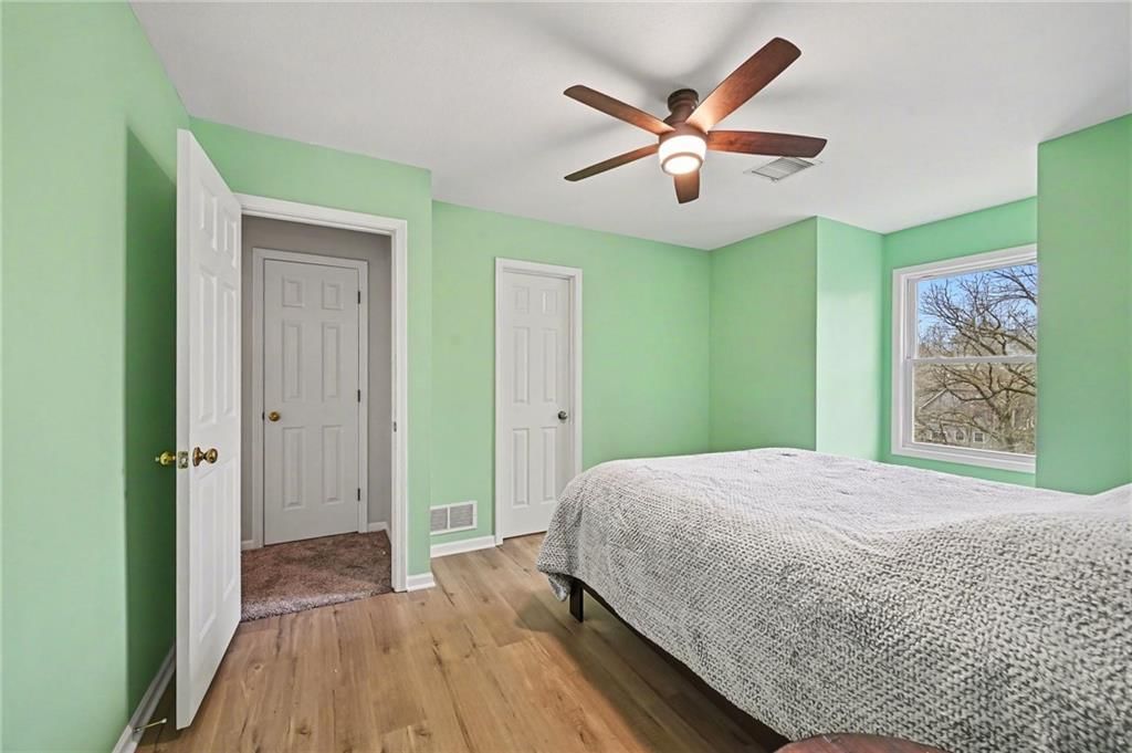 5529 Sleepy Hollow Drive — photo 34