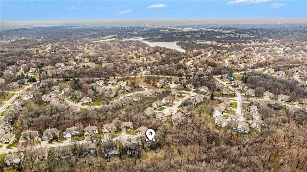 5529 Sleepy Hollow Drive — photo 49