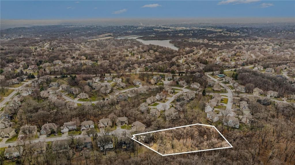 5529 Sleepy Hollow Drive — photo 50