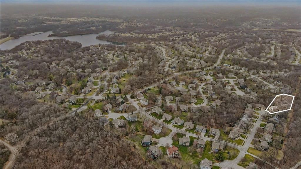 5529 Sleepy Hollow Drive — photo 51