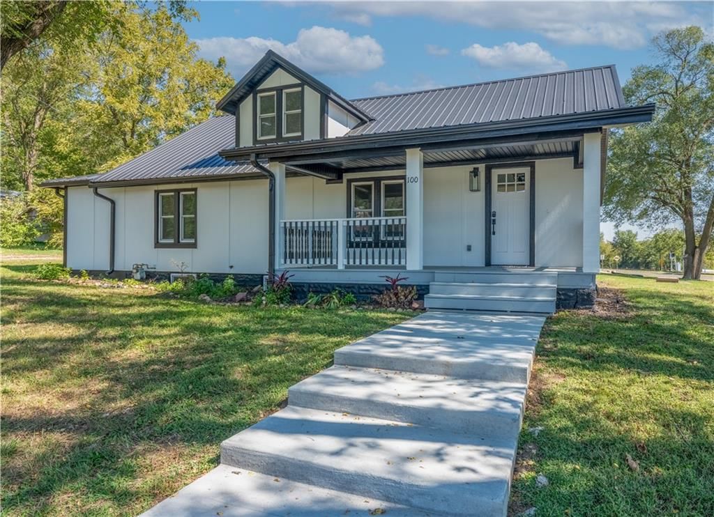 100 N Olive Street, Otterville, MO