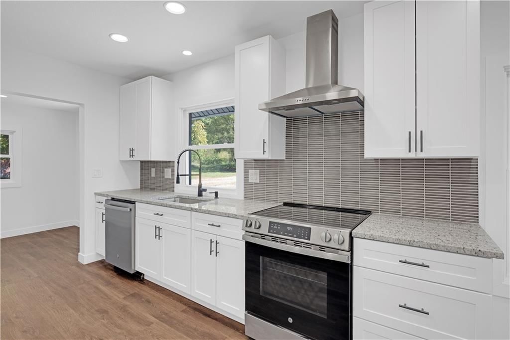 100 N Olive Street — photo 32