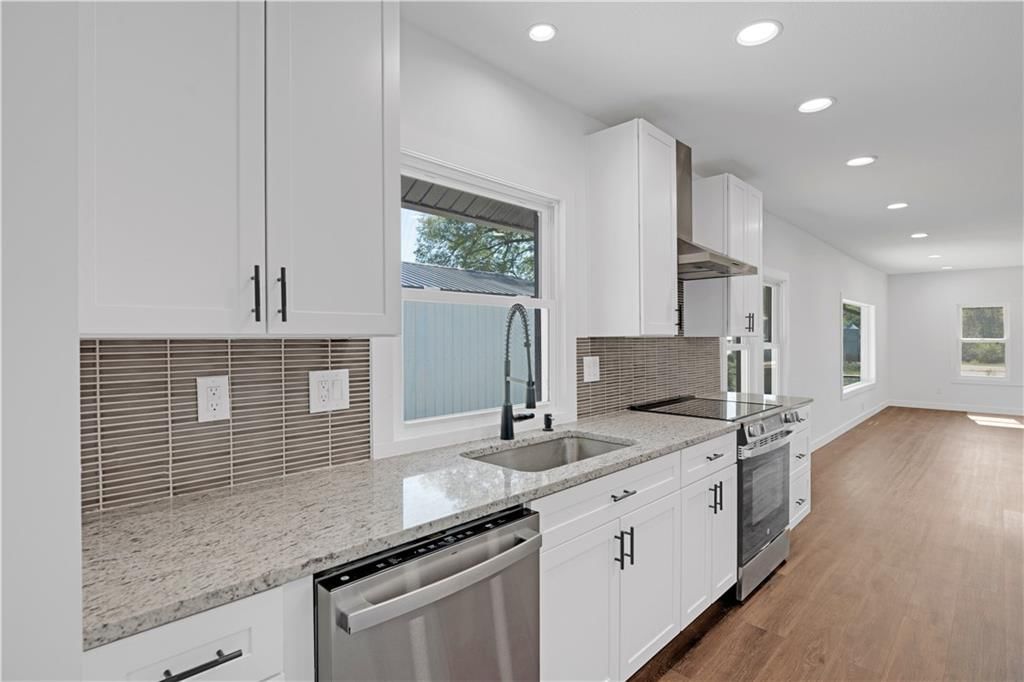 100 N Olive Street — photo 39