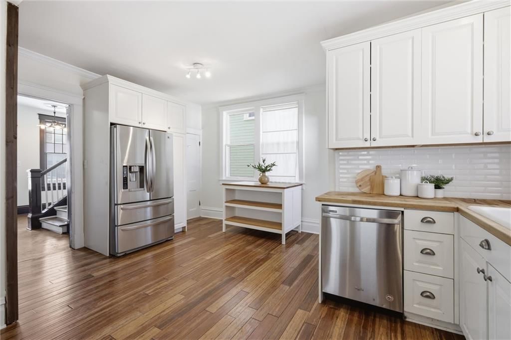 808 E 33rd Street — photo 13
