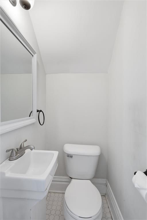 808 E 33rd Street — photo 24