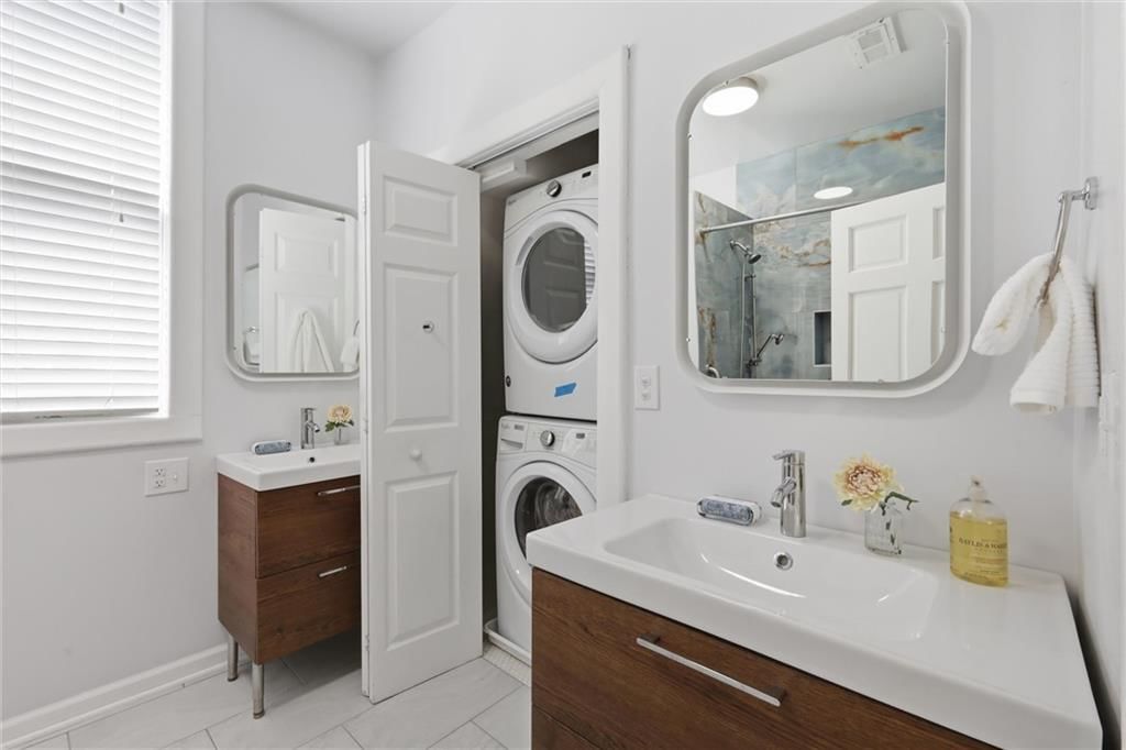 808 E 33rd Street — photo 29