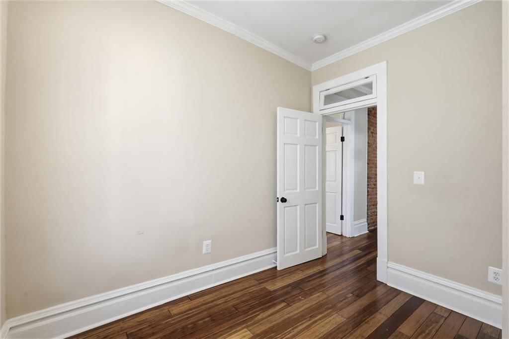 808 E 33rd Street — photo 36
