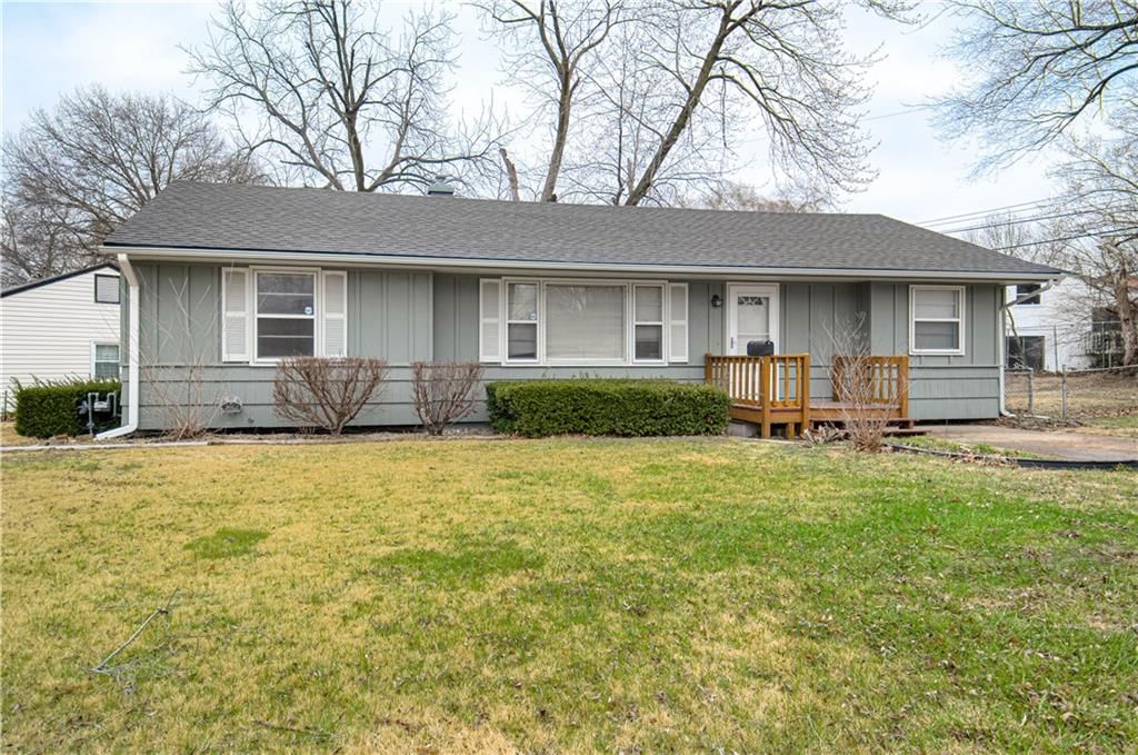 8413 Kentucky Avenue, Raytown, MO