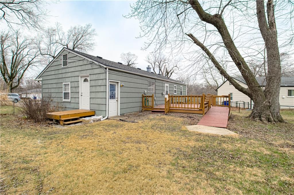 8413 Kentucky Avenue — photo 26
