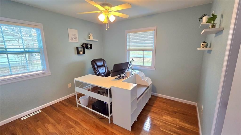 303 Clay Street — photo 25