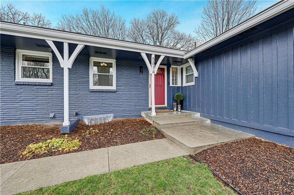5814 W 84th Terrace — photo 3