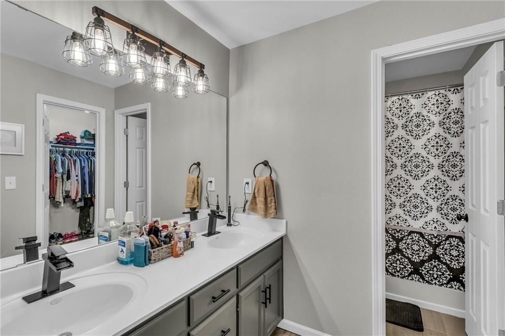408 Eisenhower Road — photo 13