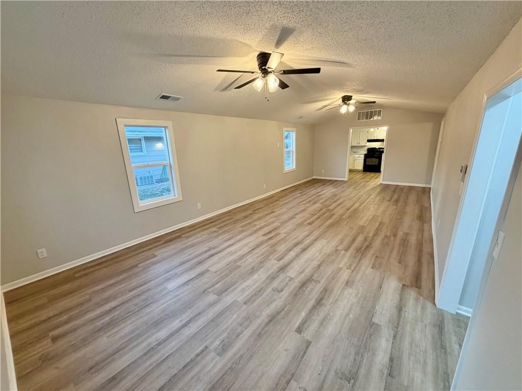 308 W Pine Street — photo 5