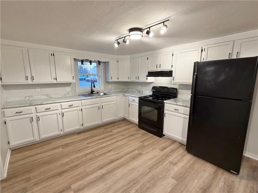 308 W Pine Street — photo 10