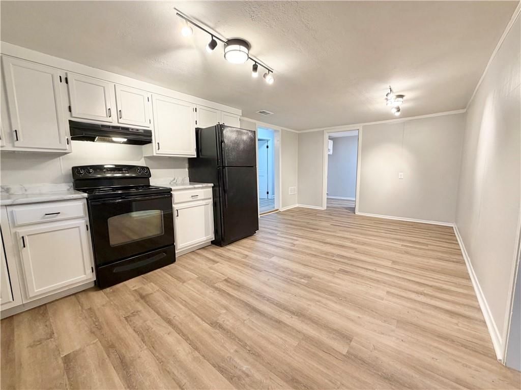 308 W Pine Street — photo 11