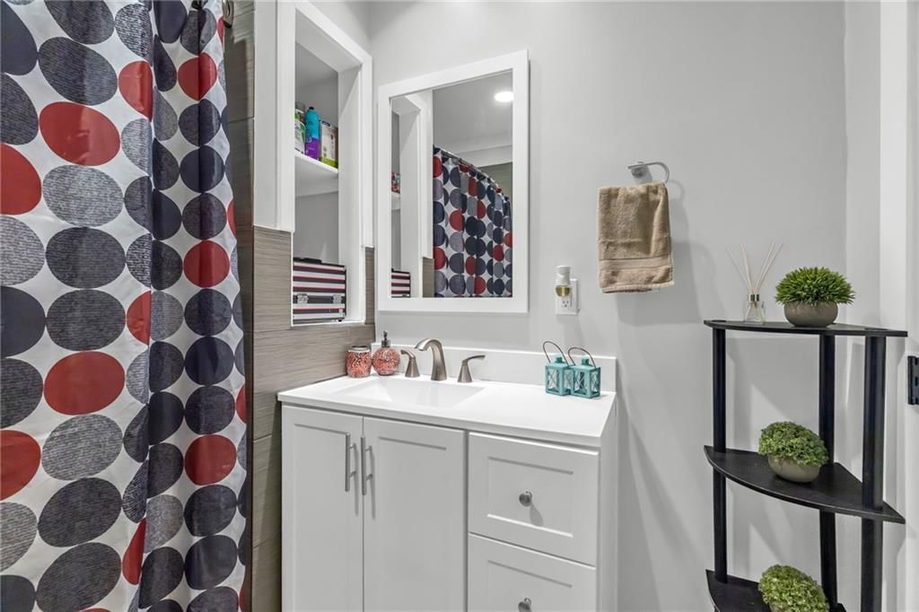 419 Wallace Avenue — photo 12