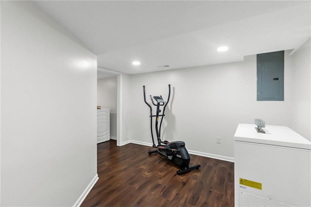 419 Wallace Avenue — photo 21